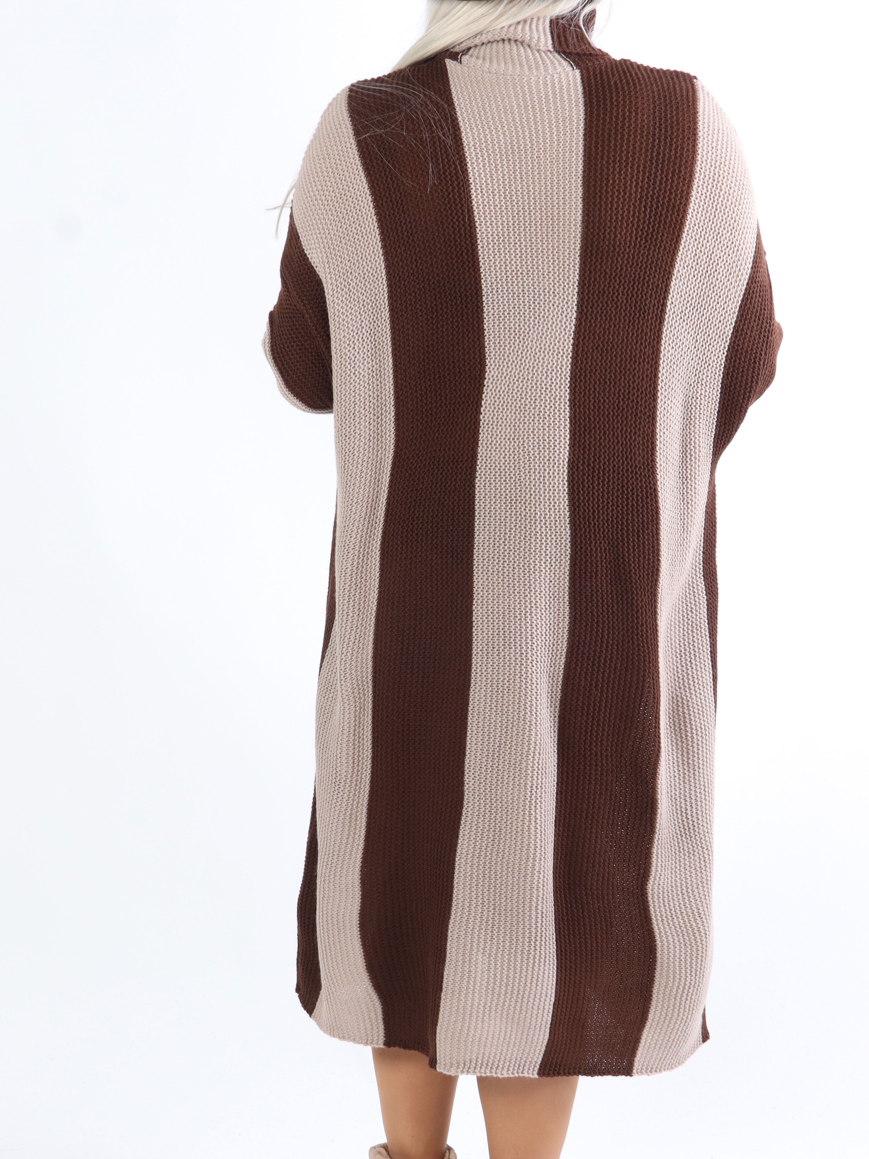 Alitta - Plus size strikkjole med rullekrave